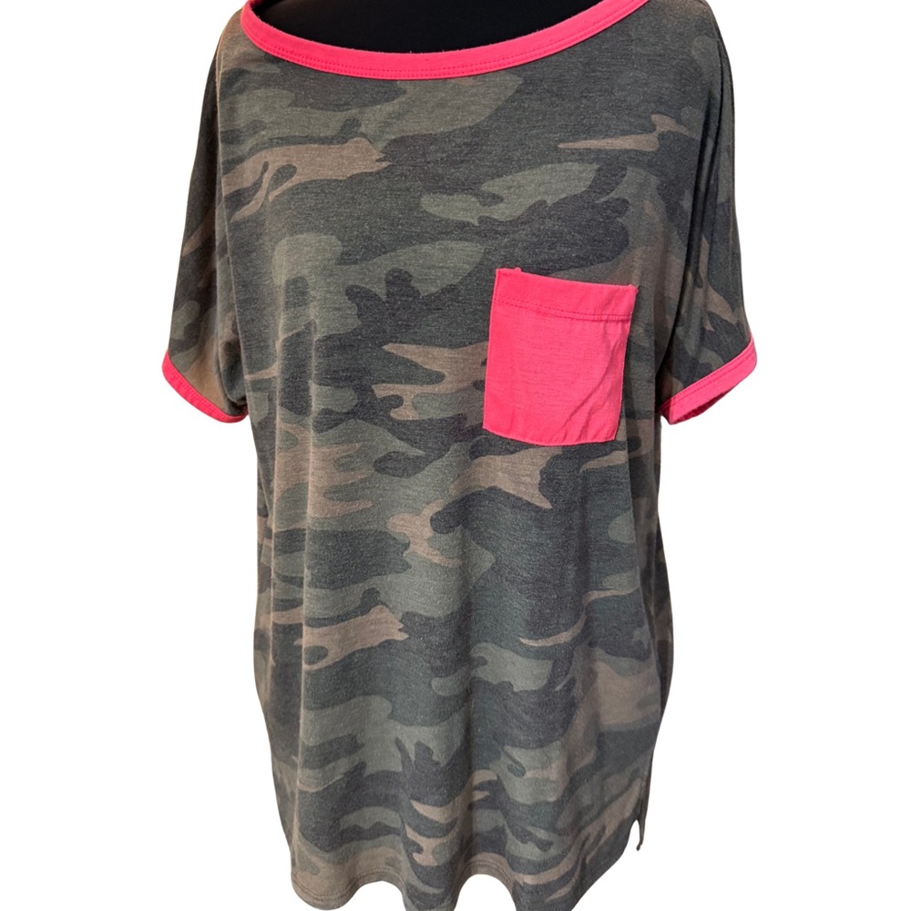 7th Ray Camouflage Short Sleeve Tee‎ with Pink Accents